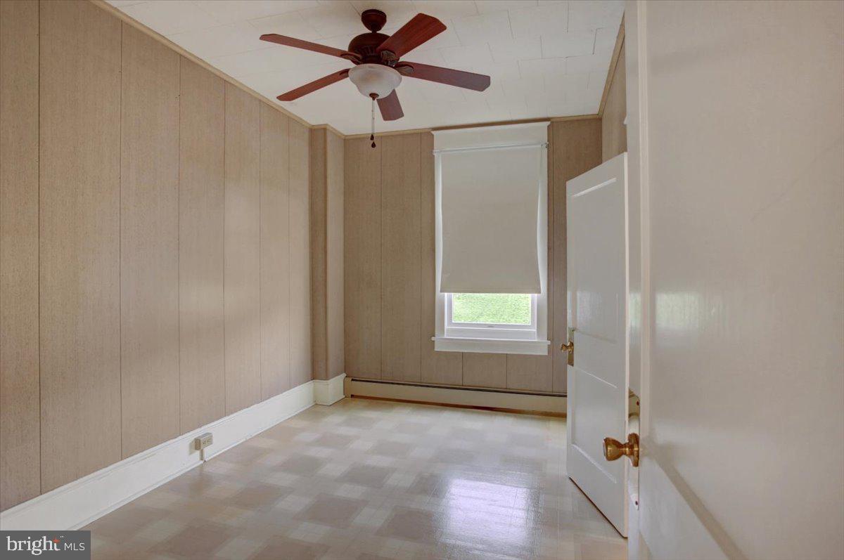 LEITERSBURG - Residential