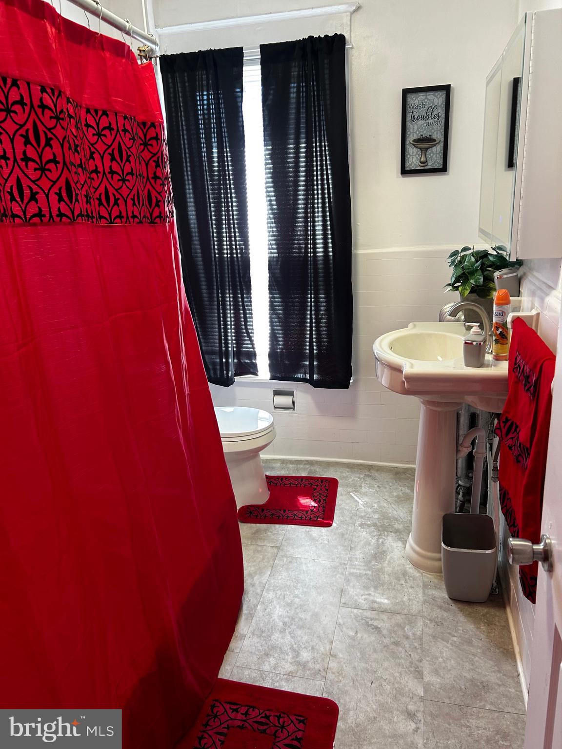 FERN ROCK - Residential