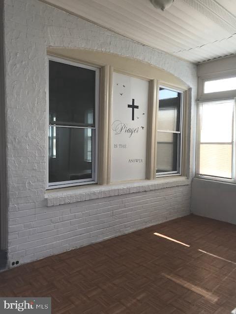 FERN ROCK - Residential