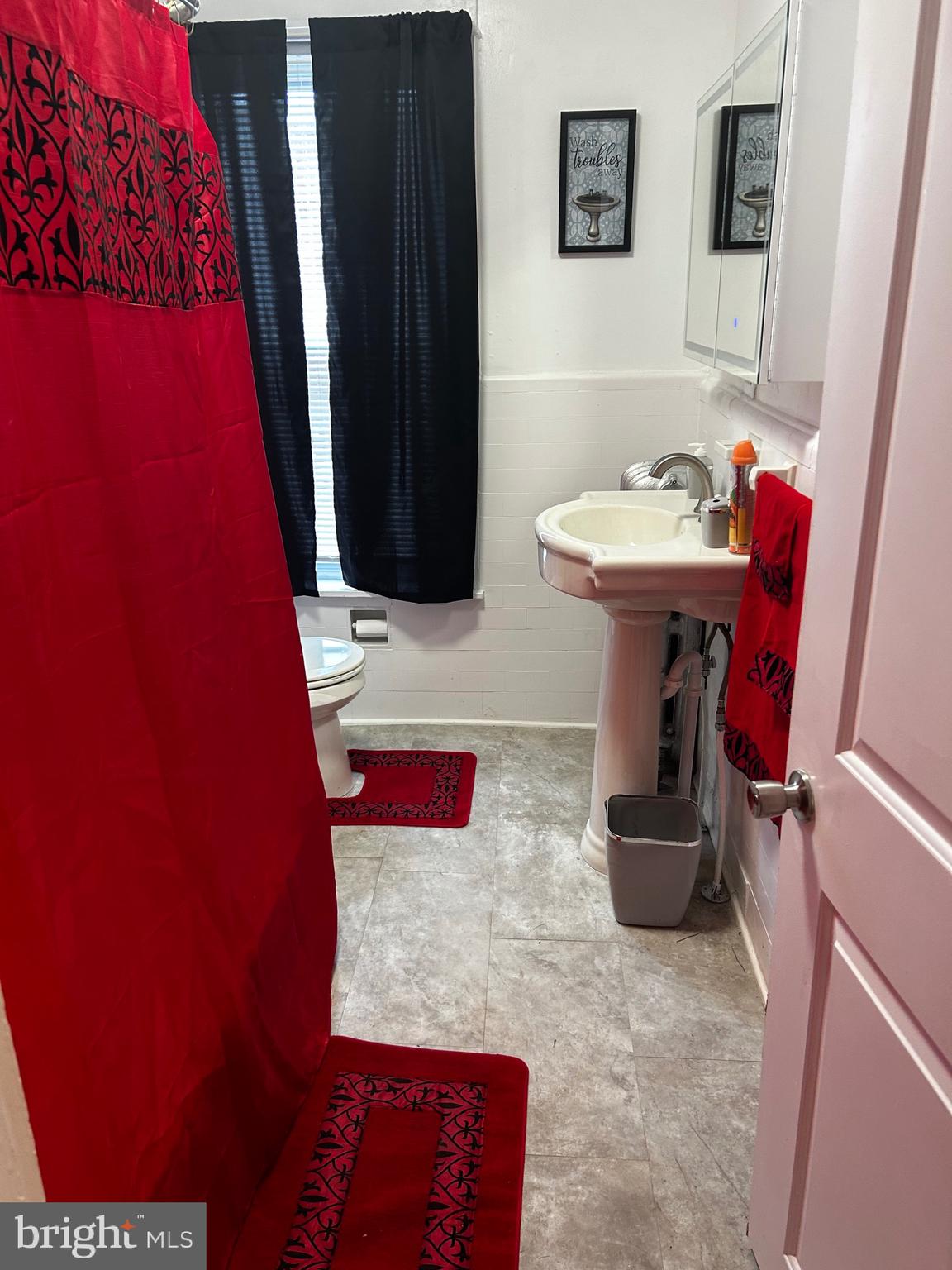 FERN ROCK - Residential