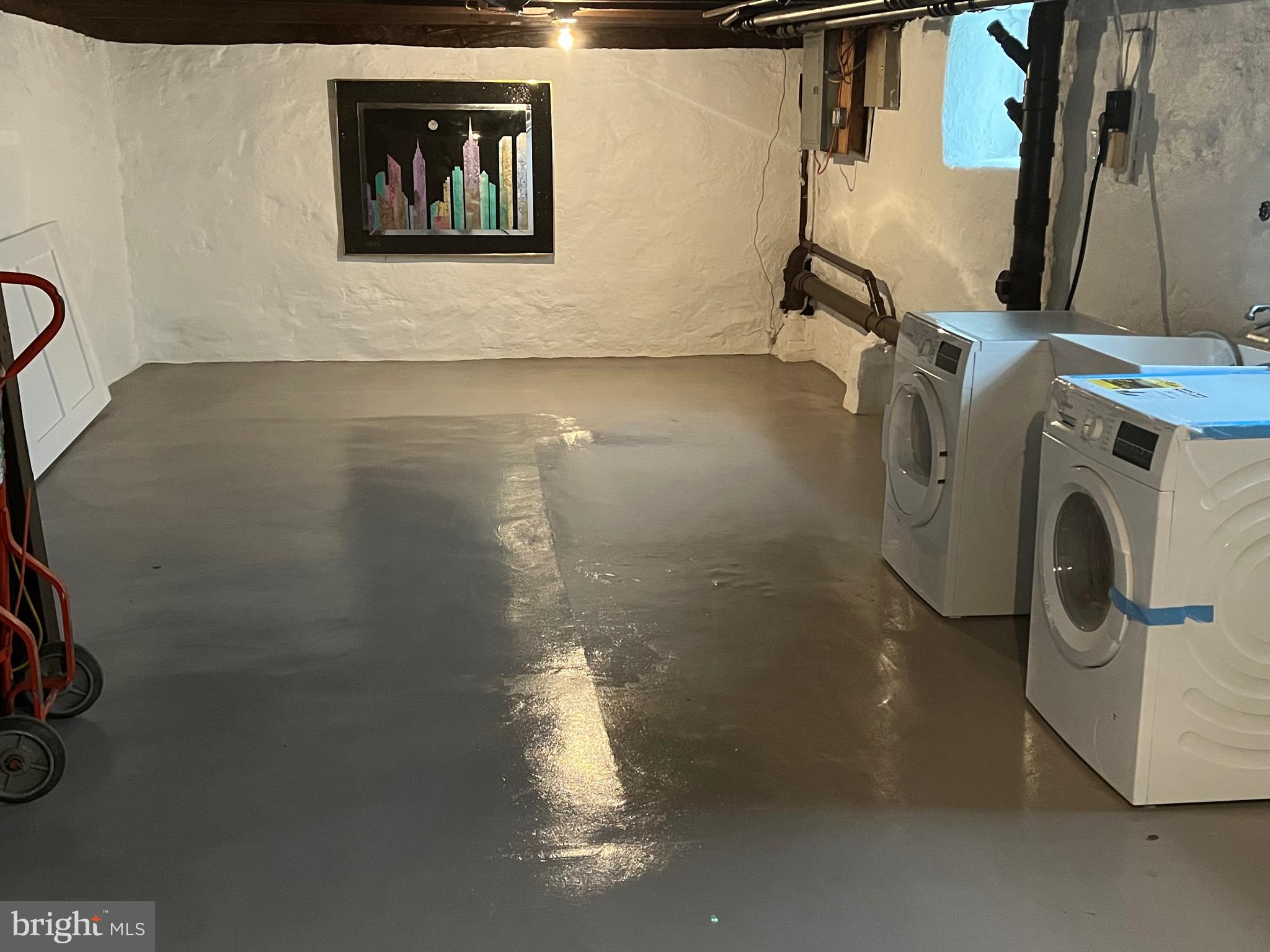 FERN ROCK - Residential