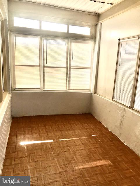 FERN ROCK - Residential