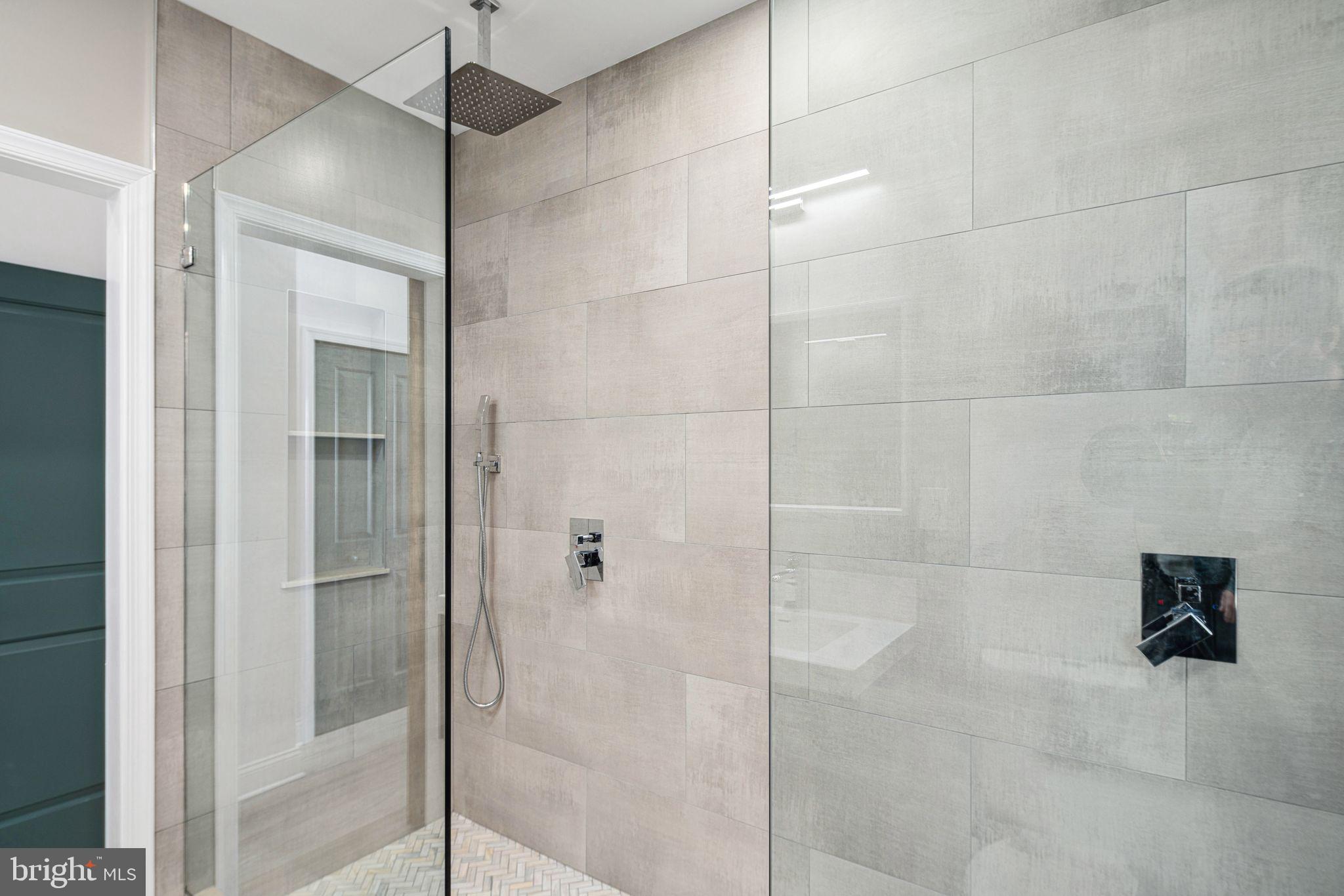 COBBS CREEK - Residential