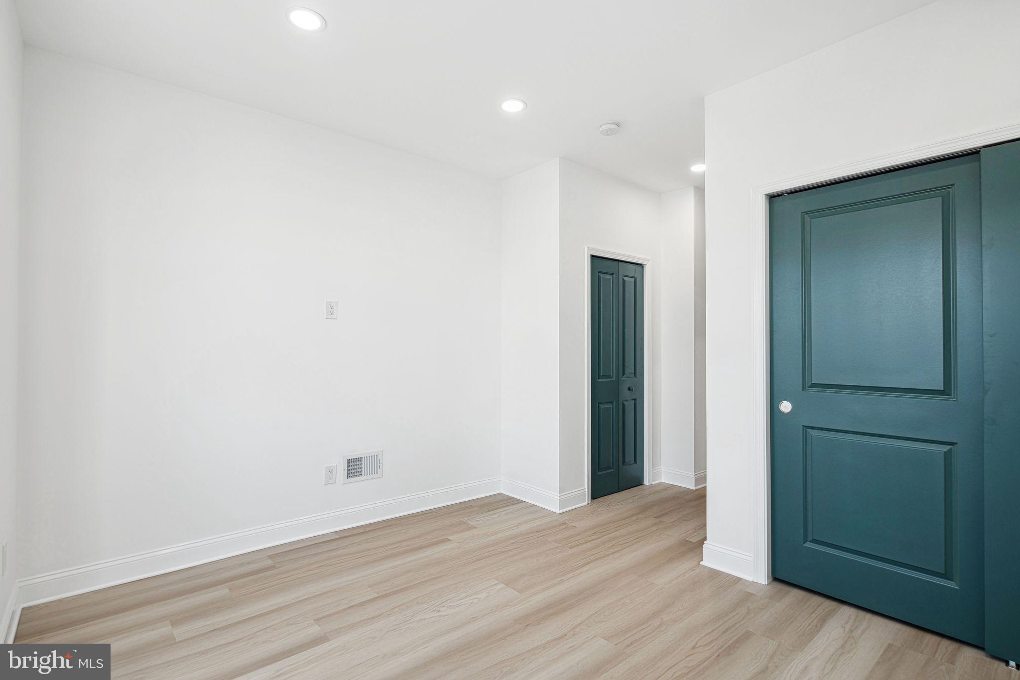 COBBS CREEK - Residential