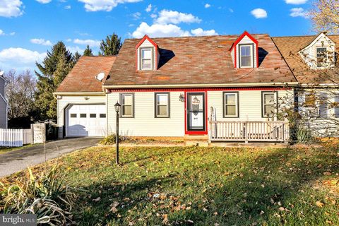 Photo of 843 Locust Street, DENVER, PA 17517 (MLS # PALA2060608)