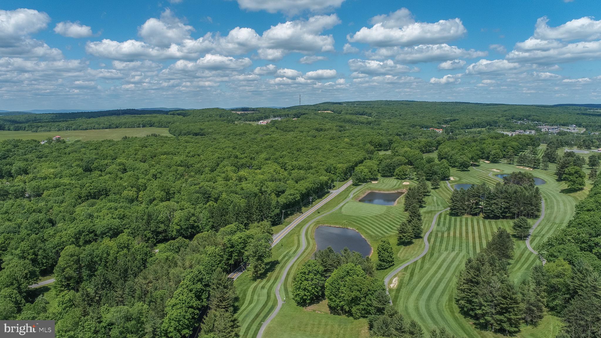 FANTASY VALLEY - Land