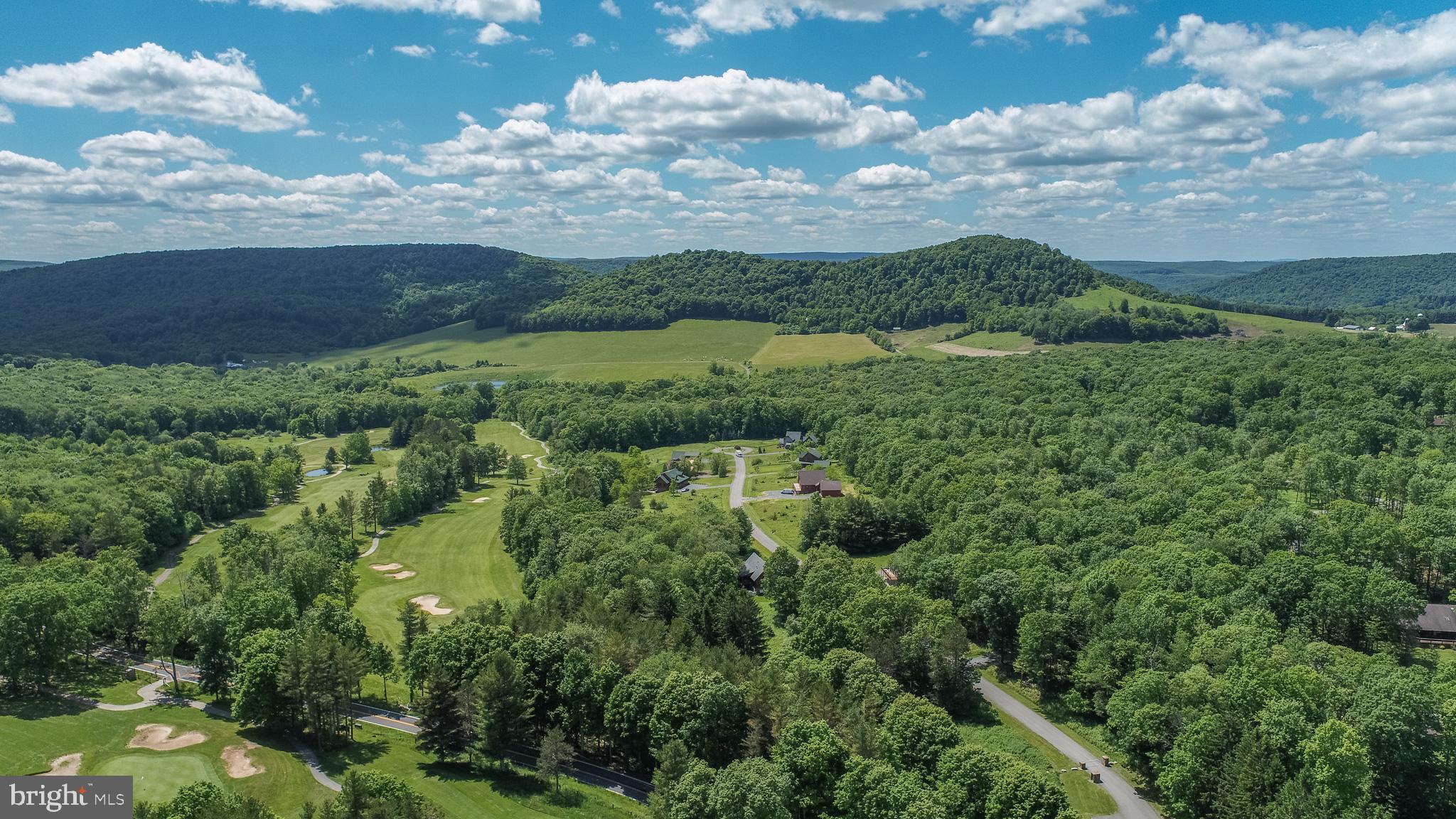 FANTASY VALLEY - Land