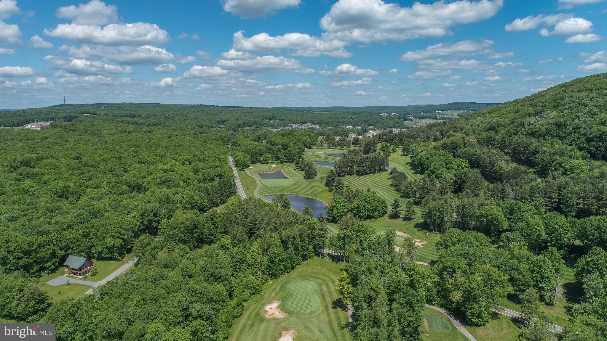 FANTASY VALLEY - Land