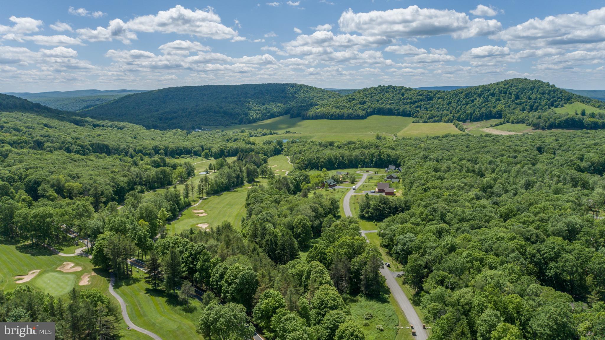 FANTASY VALLEY - Land