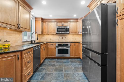 Tiny photo for 306 Bickmore Drive, WALLINGFORD, PA 19086 (MLS # PADE2105920)