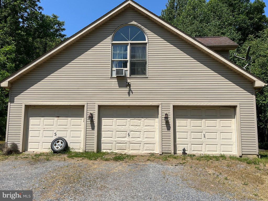 Photo of 60 QUARRY RD, ELIZABETHTOWN, PA 17022 (MLS # PALA2036596)