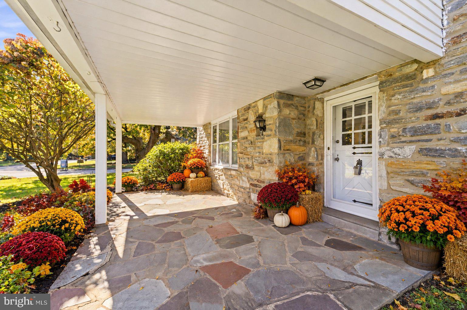 8300 FAIRVIEW ROAD