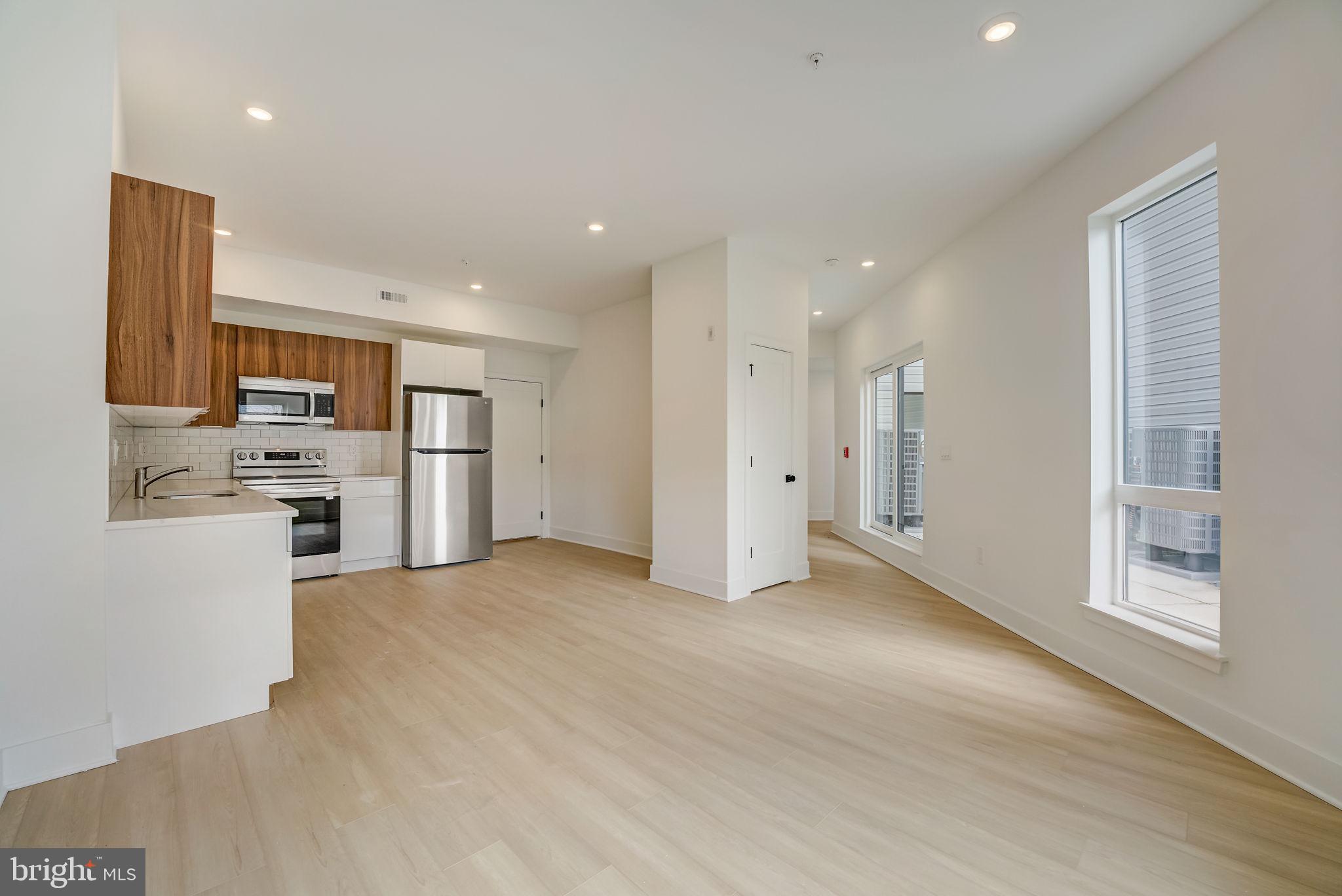 4200 LANCASTER AVENUE 201