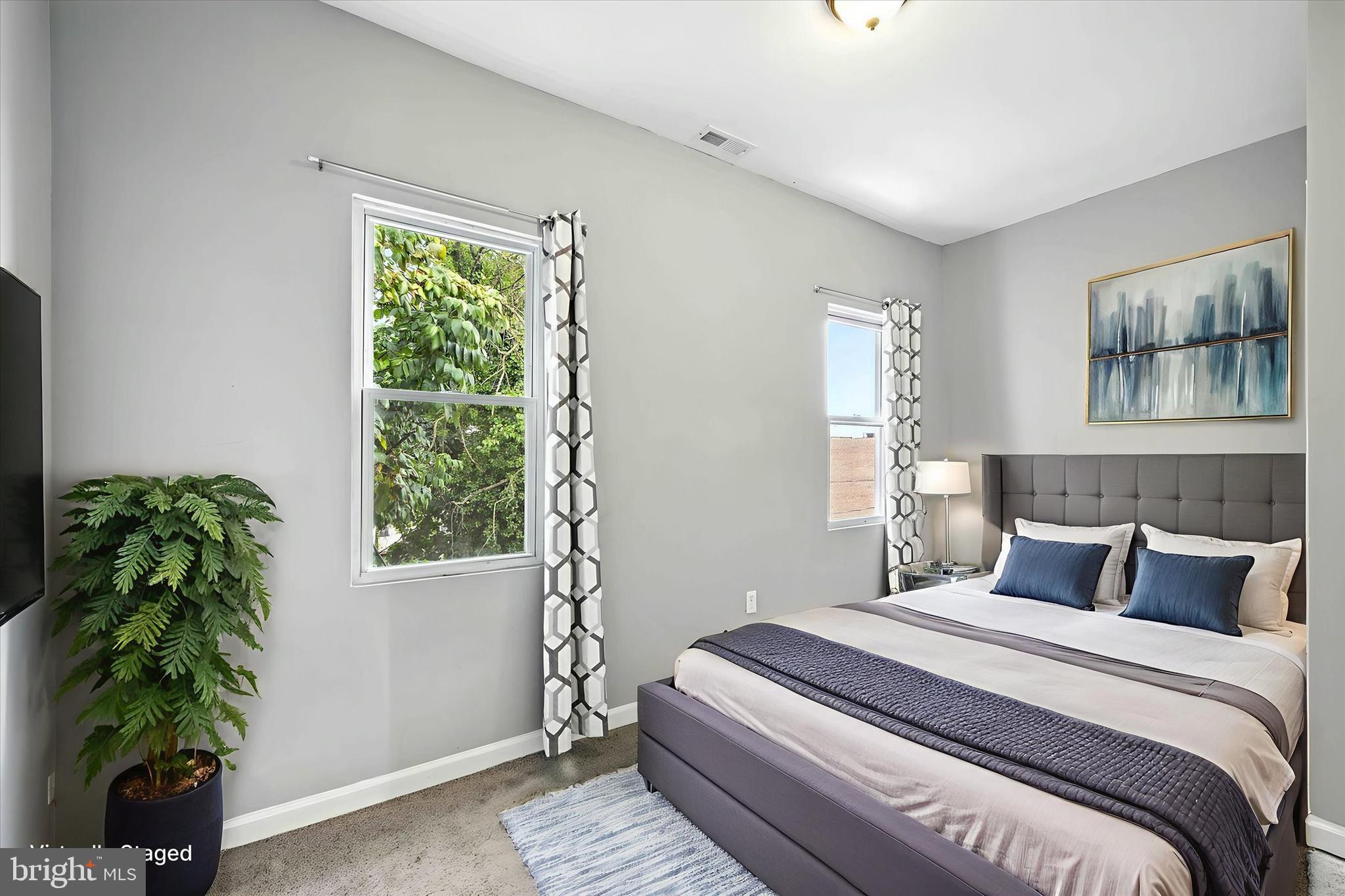 ROSEMONT - Residential