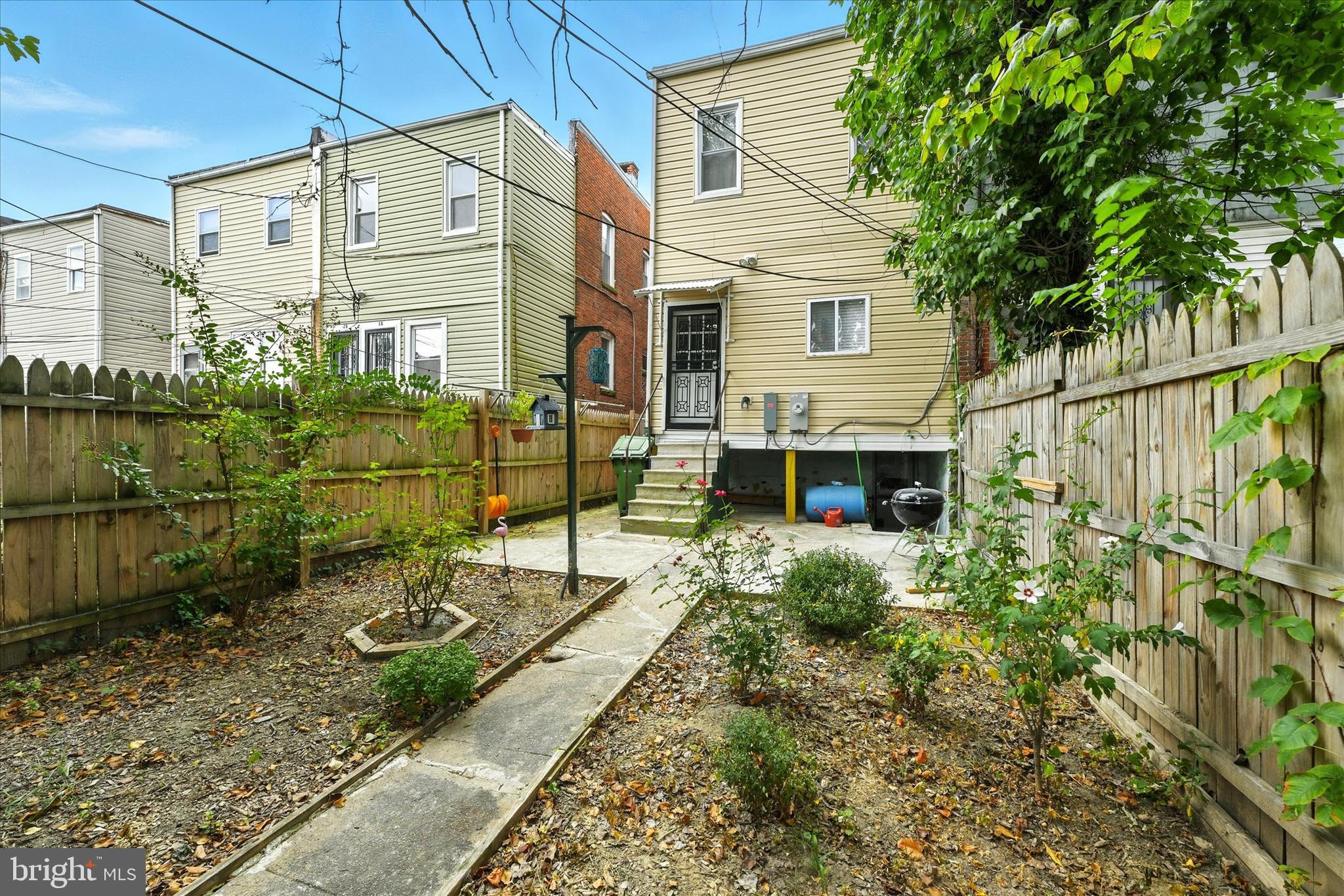 ROSEMONT - Residential