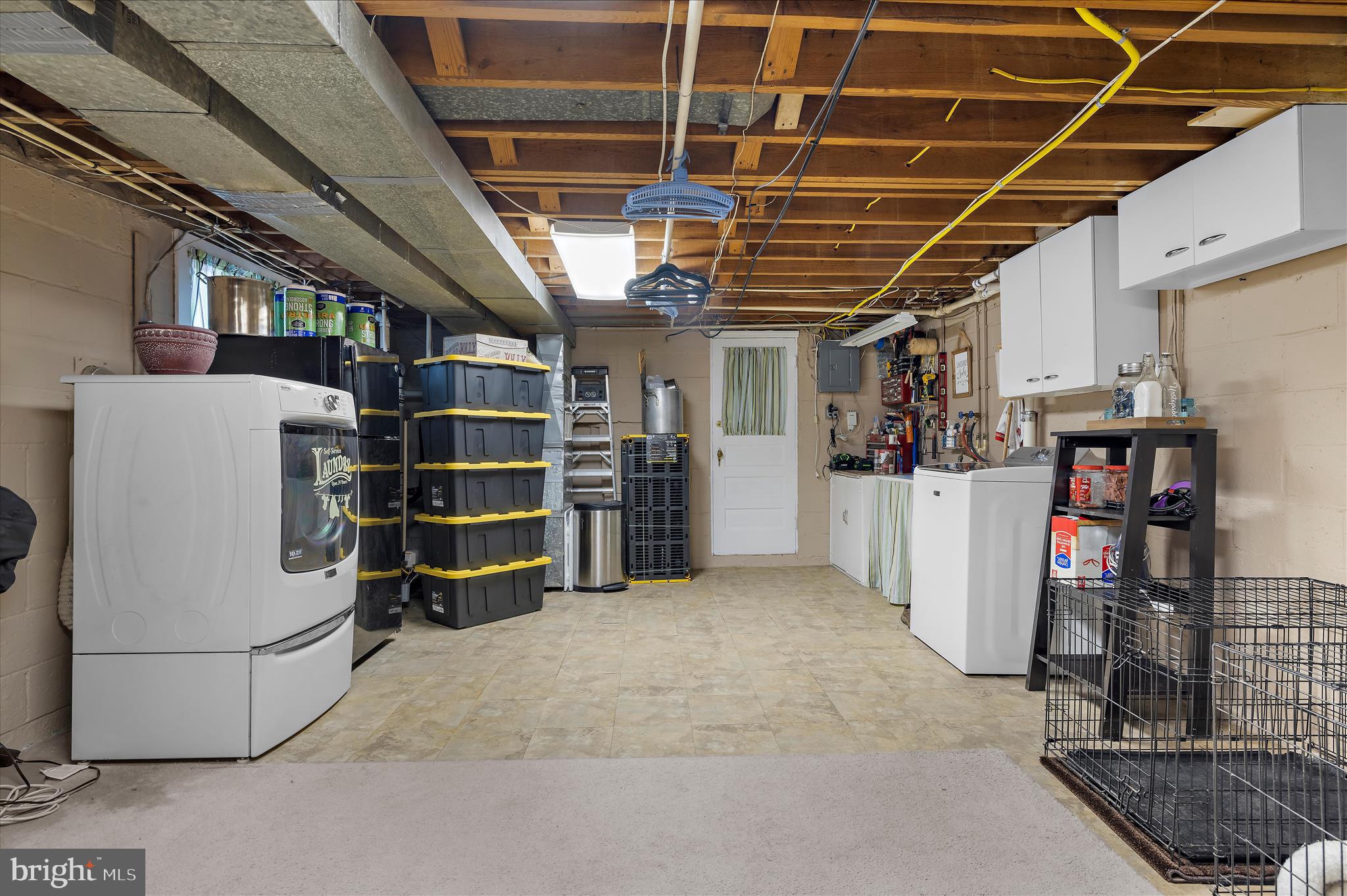 AIRAGE VILLAGE - Residential