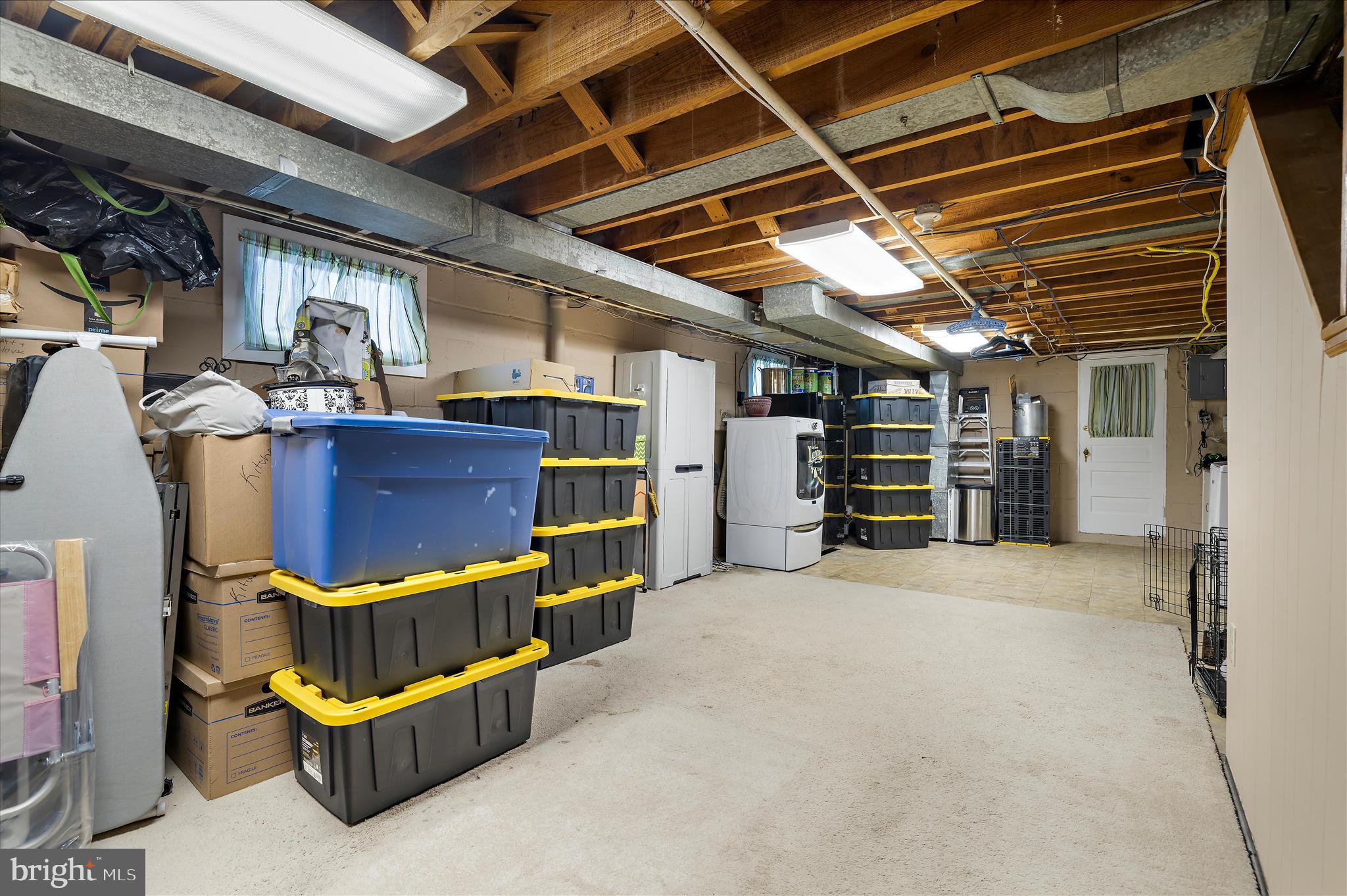 AIRAGE VILLAGE - Residential