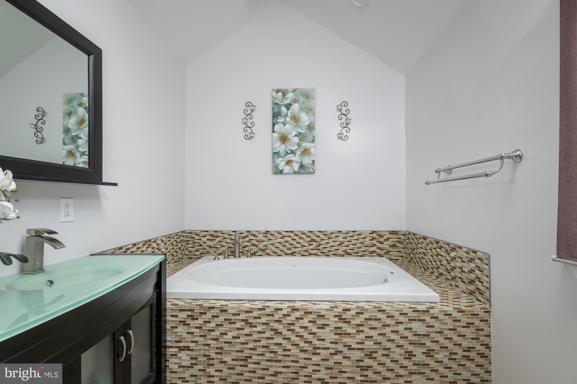 ALLVIEW ESTATES - Residential