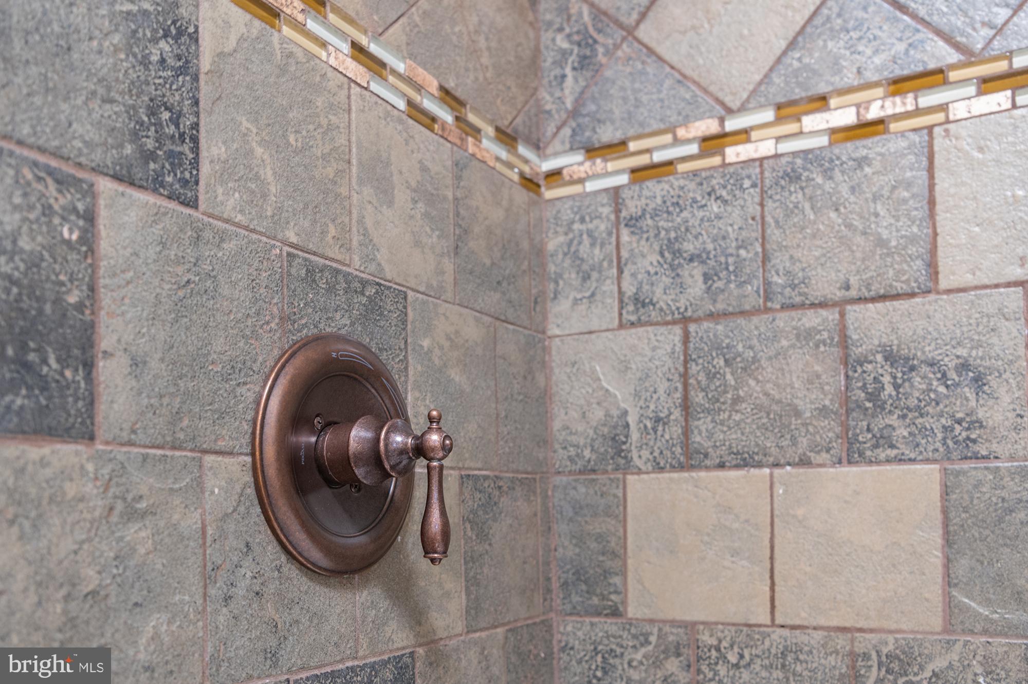 ALLVIEW ESTATES - Residential