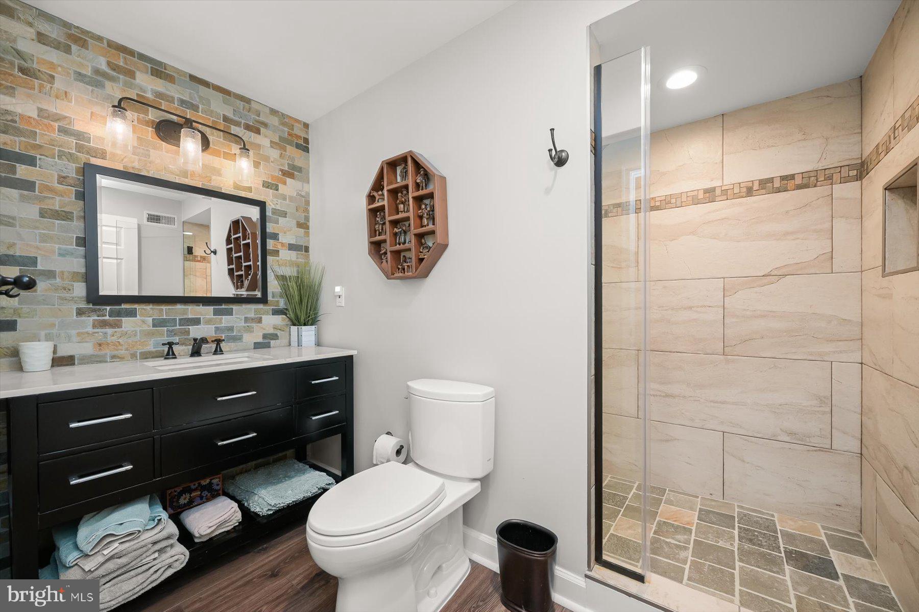 GREENRIDGE ACRES - Residential