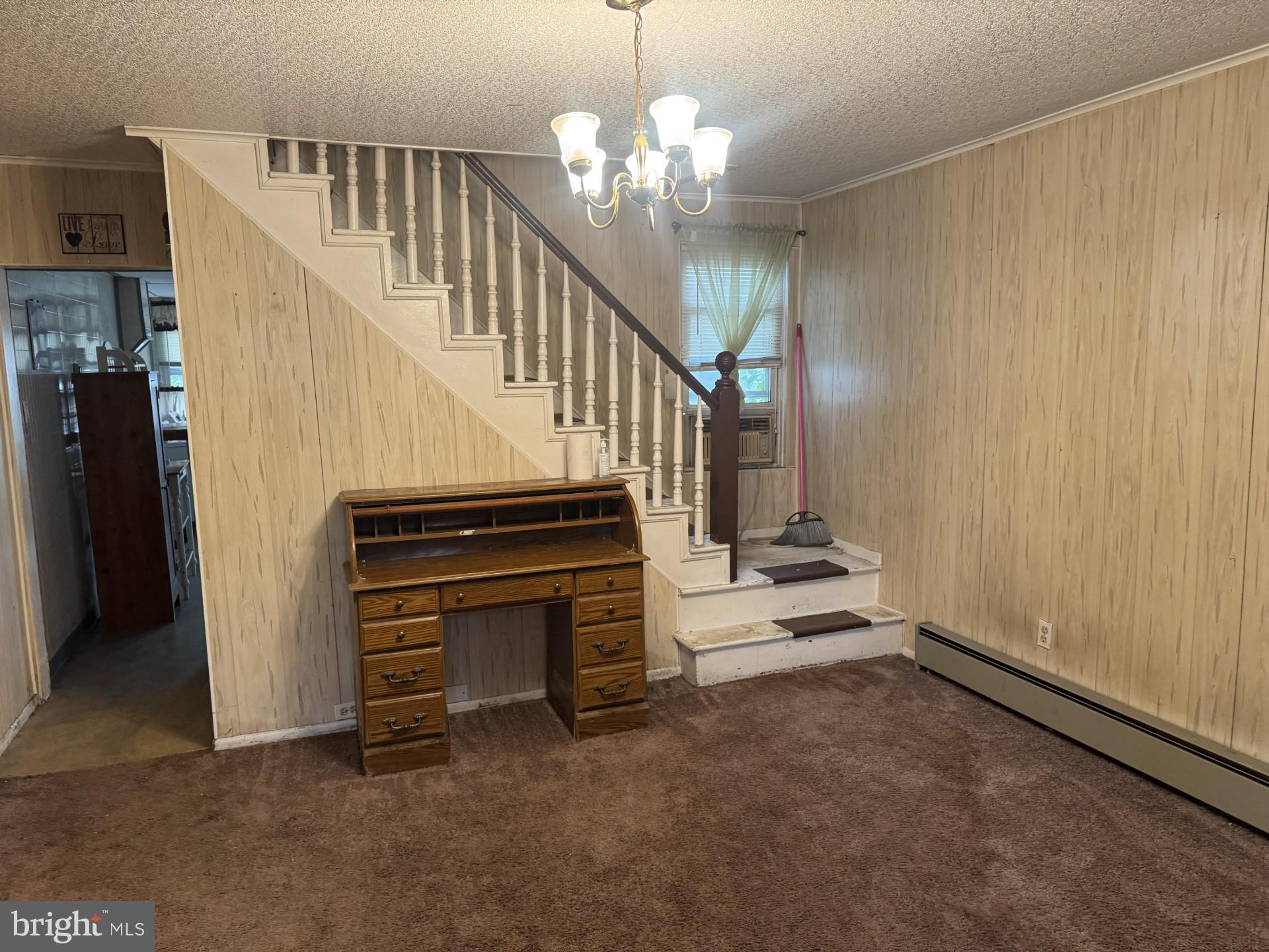 457 CARBON STREET