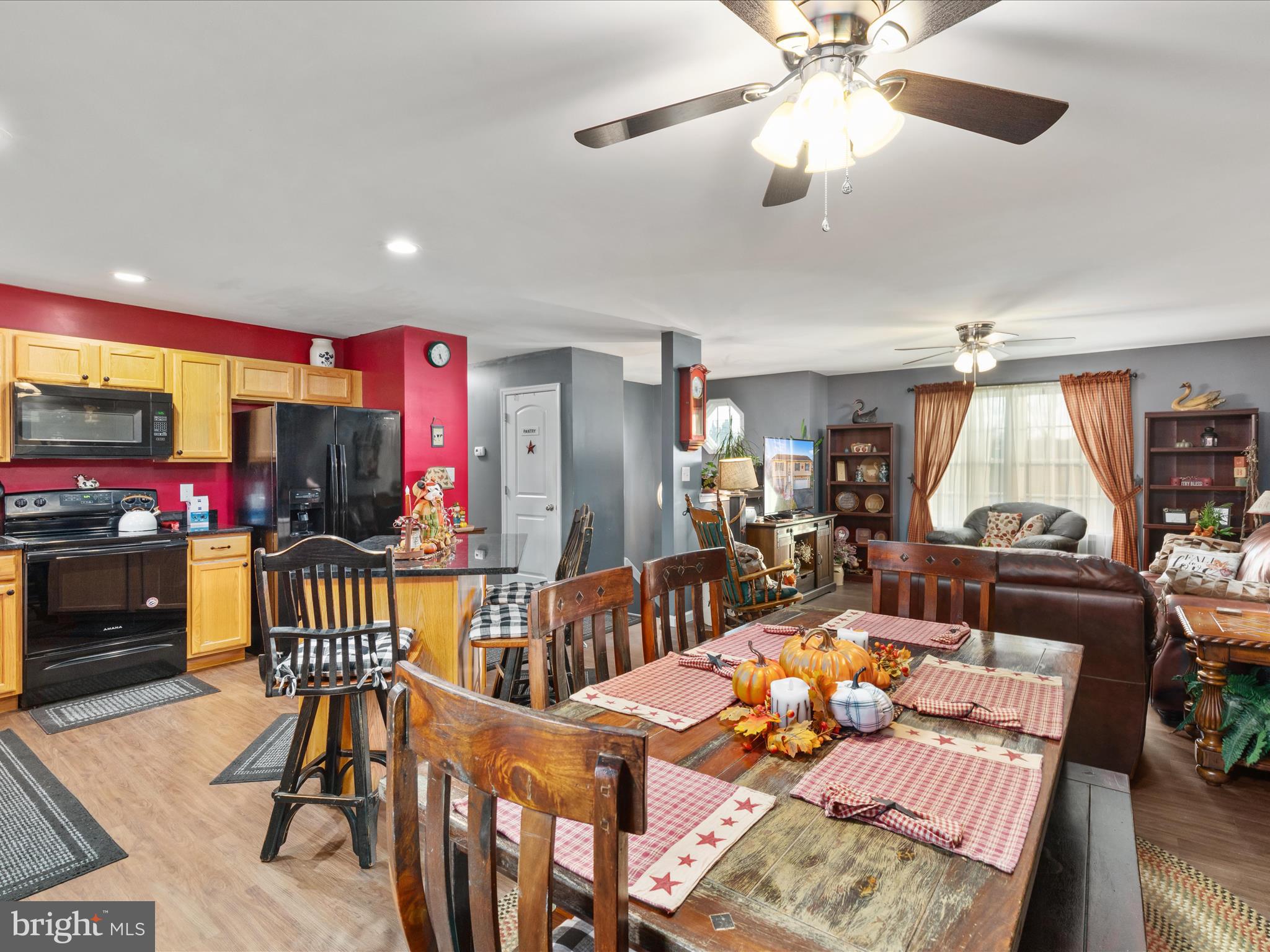 ELIZABETH STATION - Residential