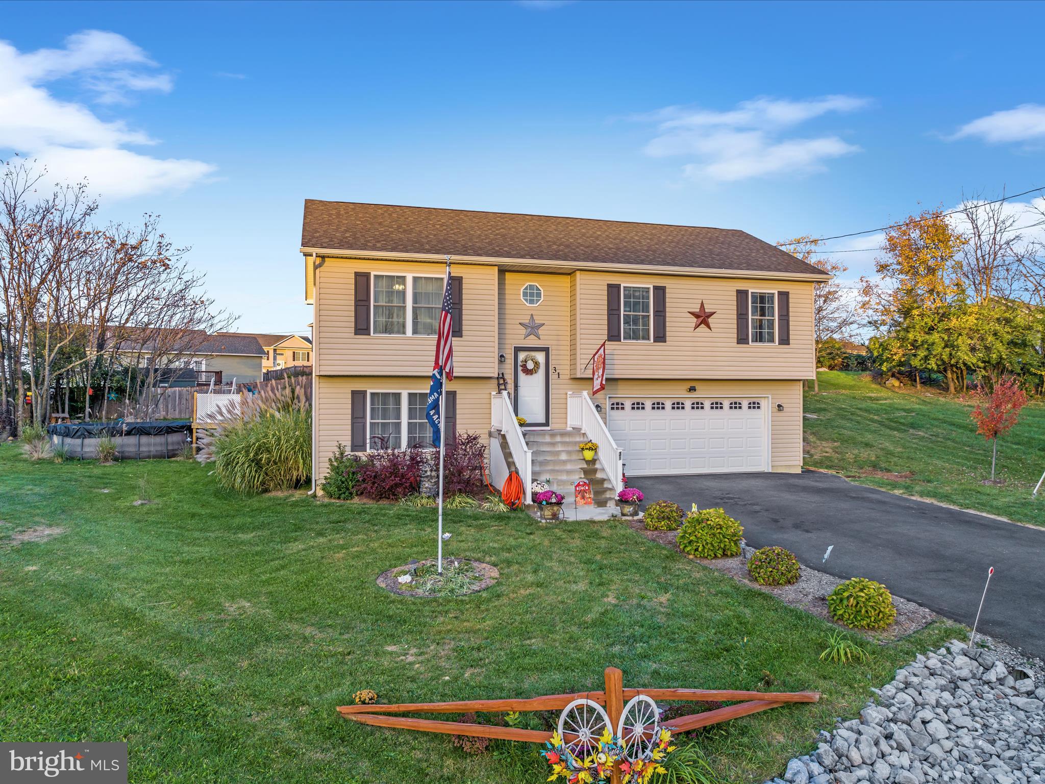 ELIZABETH STATION - Residential