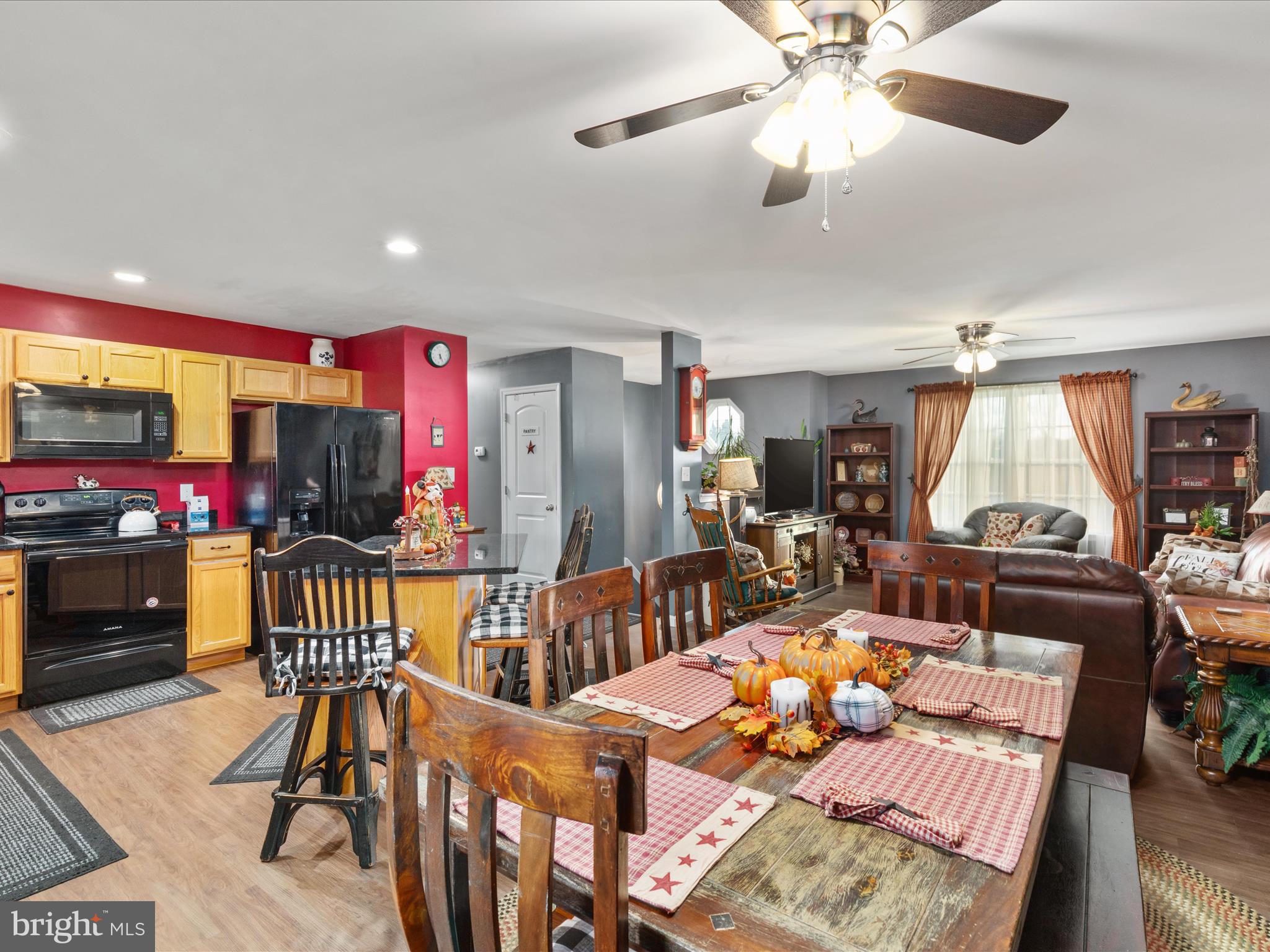 ELIZABETH STATION - Residential