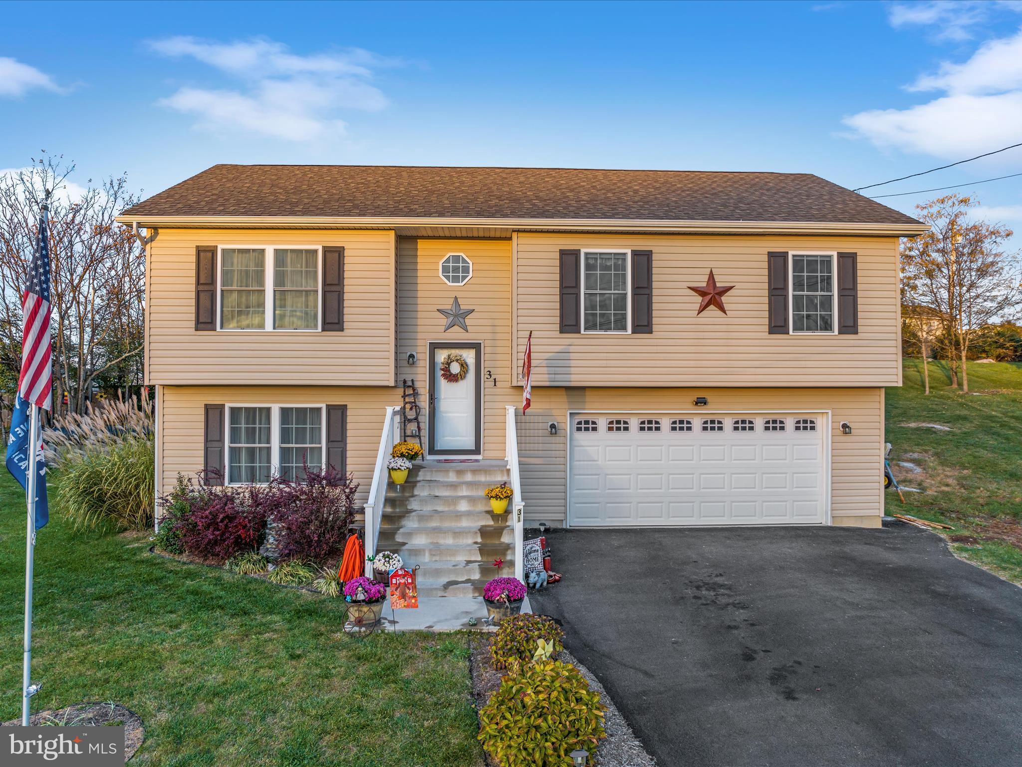 ELIZABETH STATION - Residential