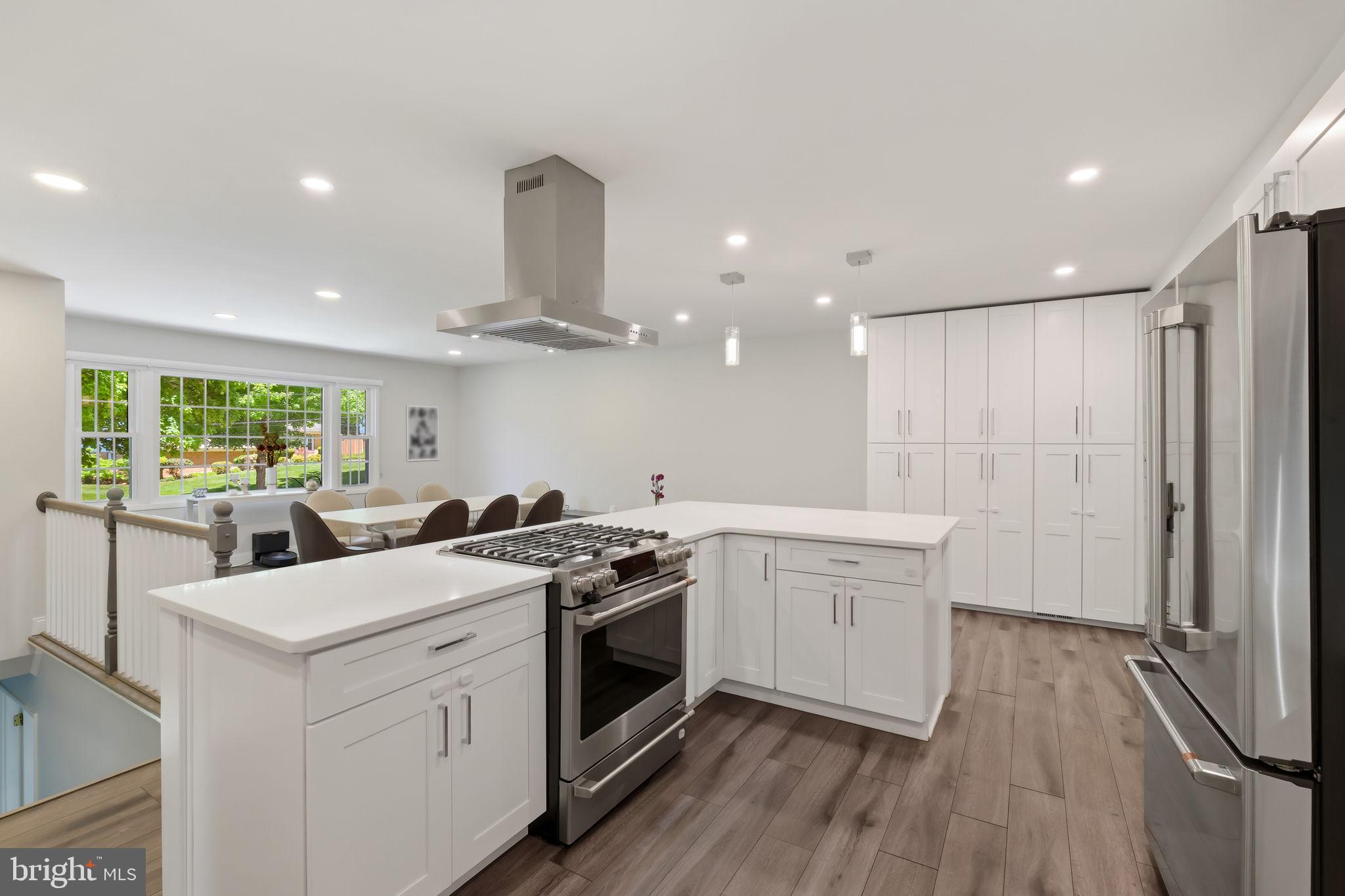 BEL PRE WOODS - Residential