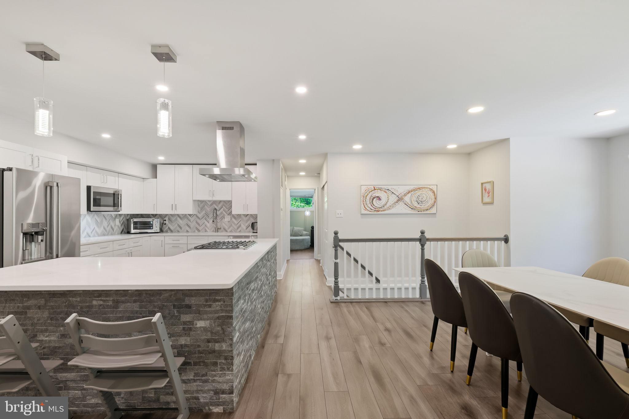 BEL PRE WOODS - Residential