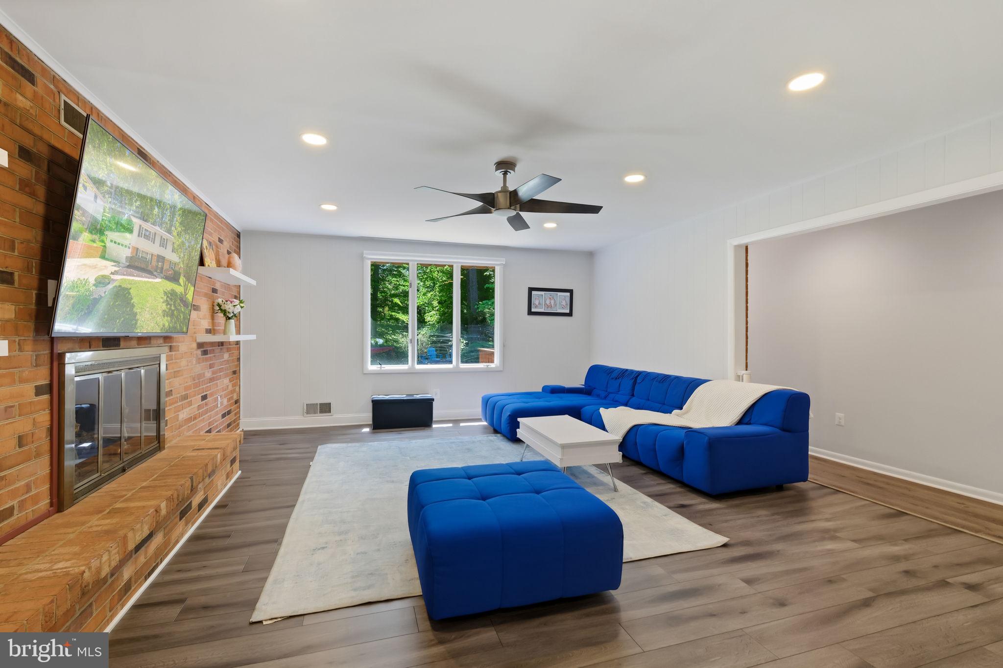 BEL PRE WOODS - Residential
