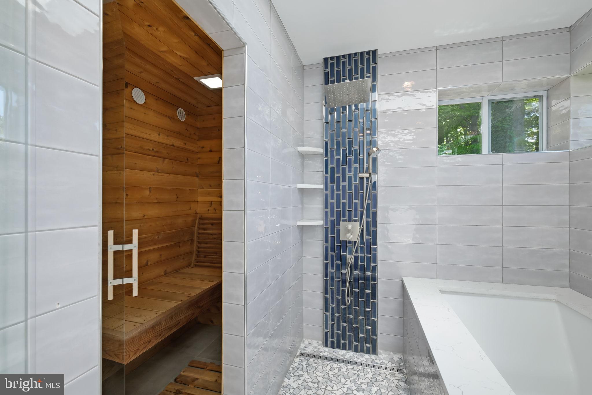 BEL PRE WOODS - Residential