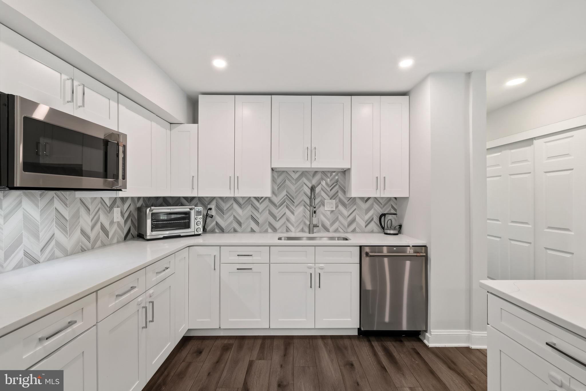 BEL PRE WOODS - Residential