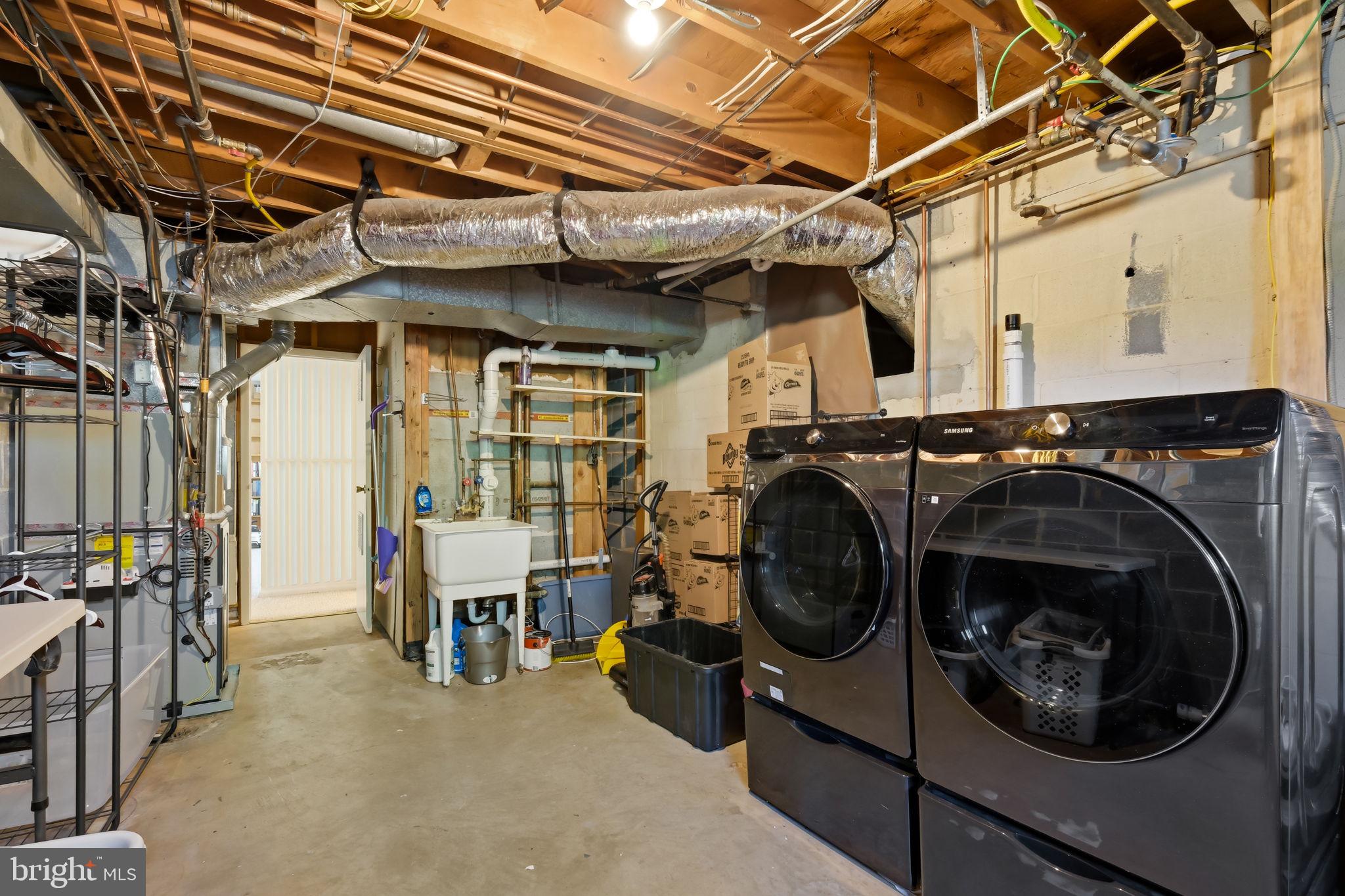 BEL PRE WOODS - Residential