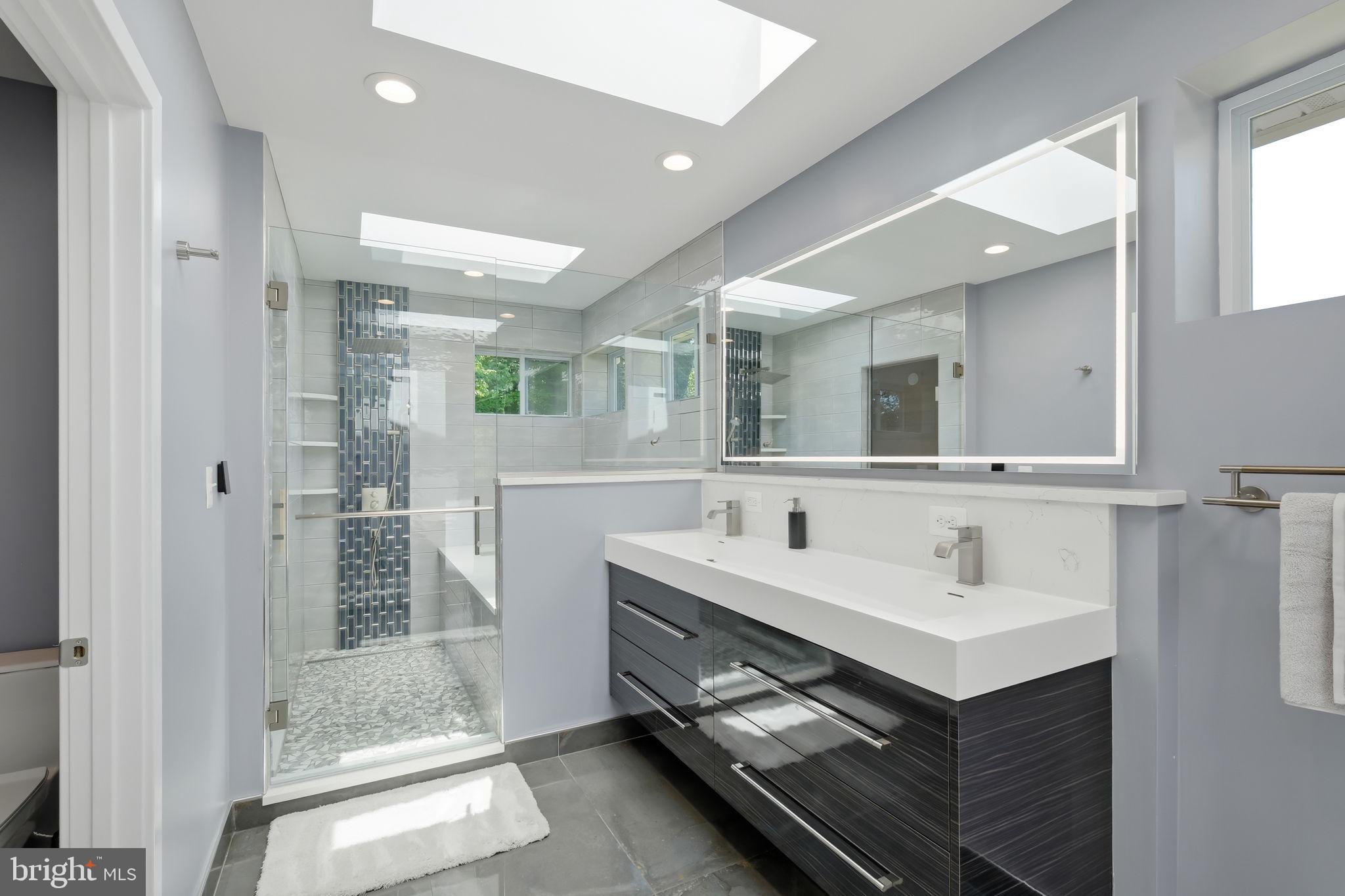 BEL PRE WOODS - Residential