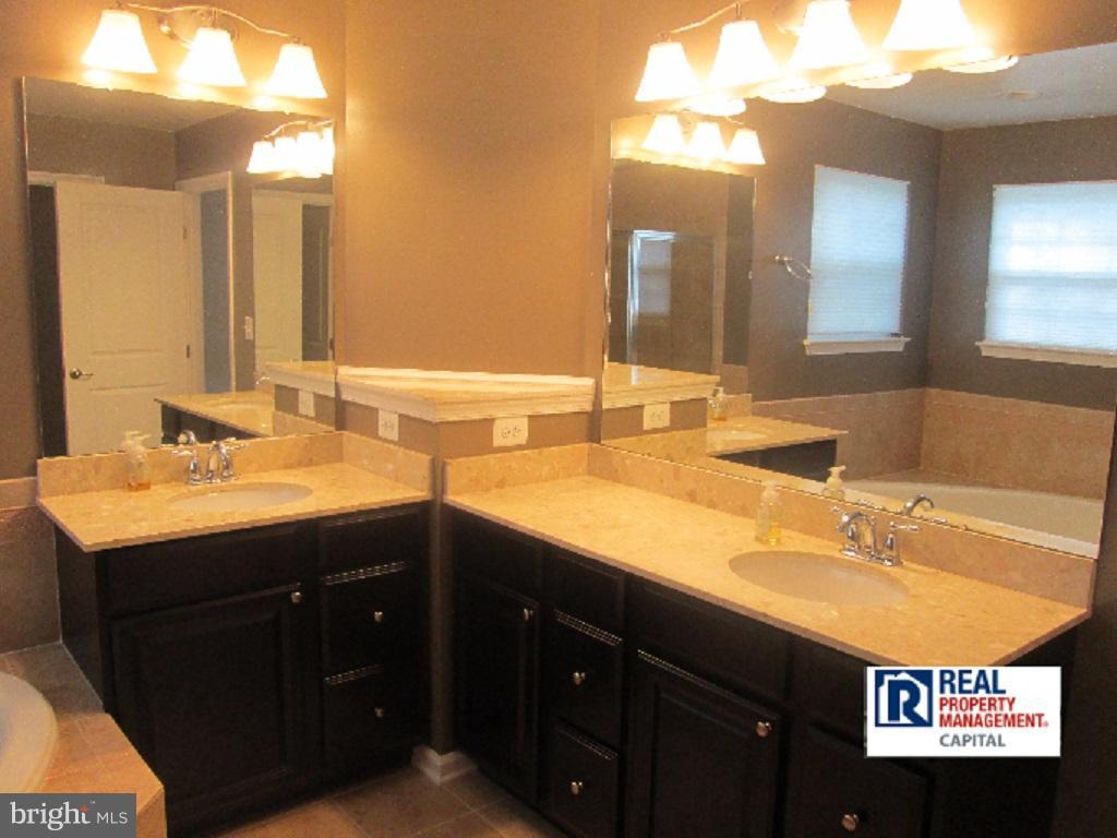 THE PRESERVE AT PISCATAWAY - Residential Lease