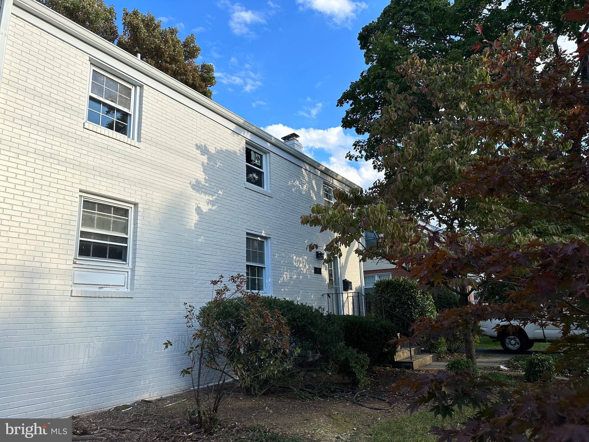 HILLMEAD - Residential Lease