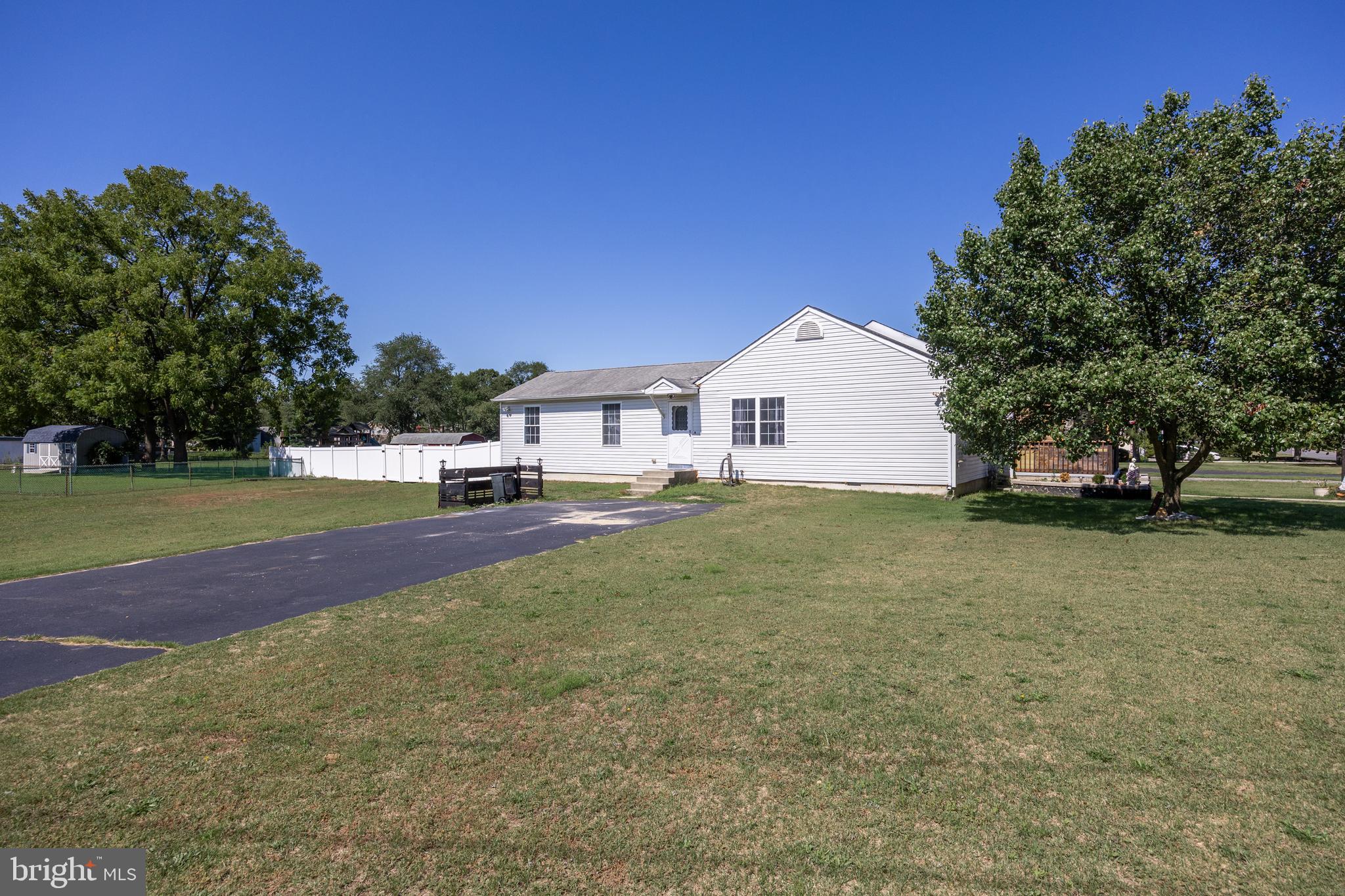 200 W LANDING ROAD