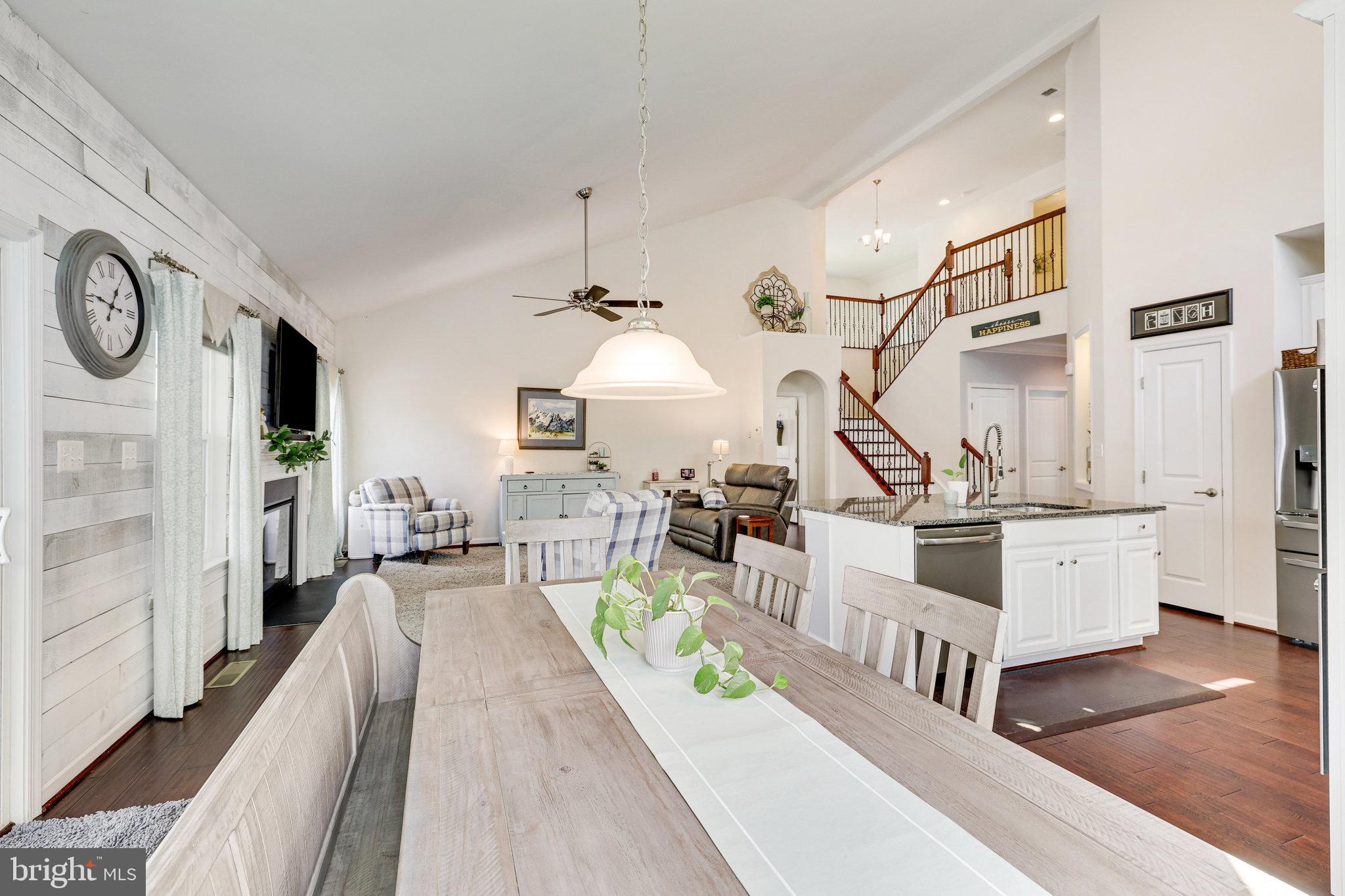 SEVEN HILLS - Residential