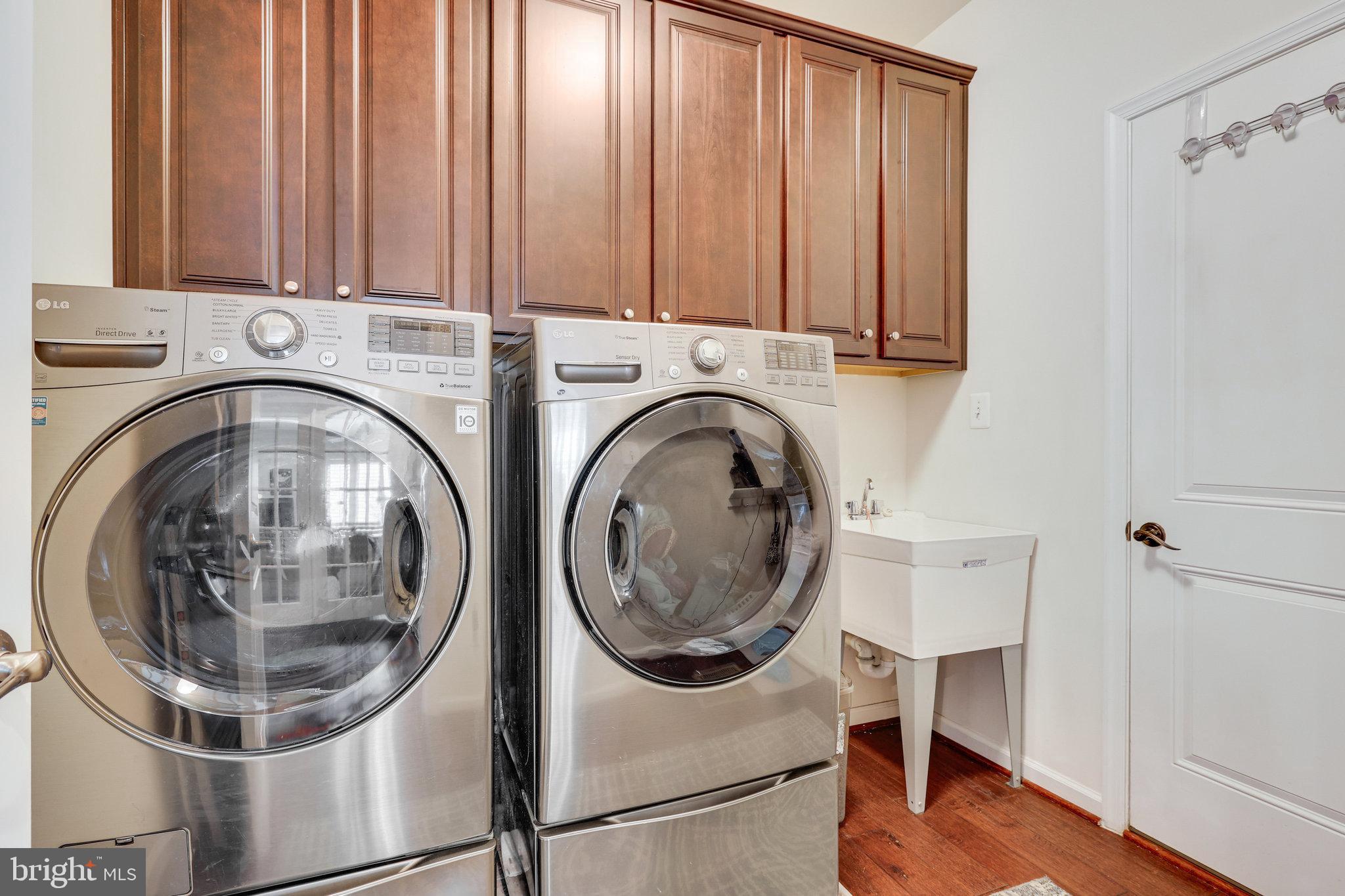 SEVEN HILLS - Residential