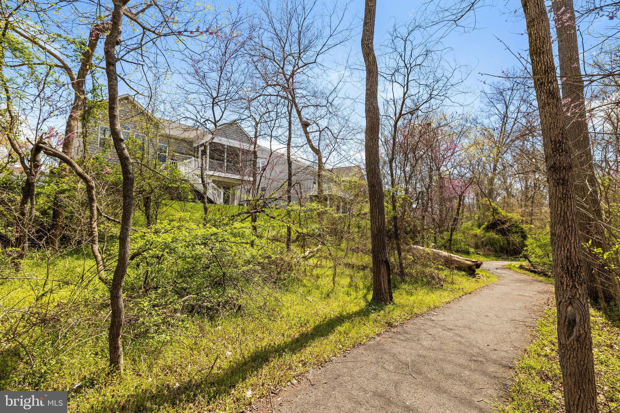 SEVEN HILLS - Residential