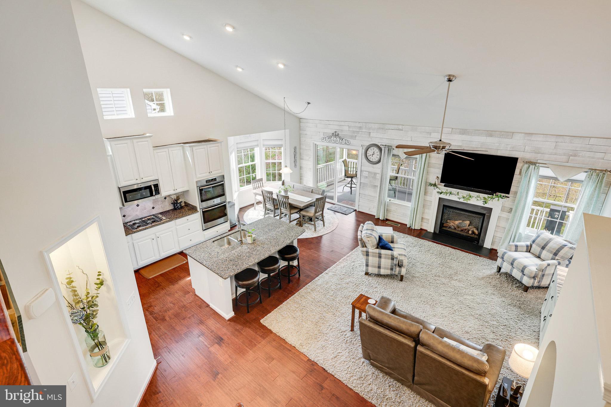 SEVEN HILLS - Residential