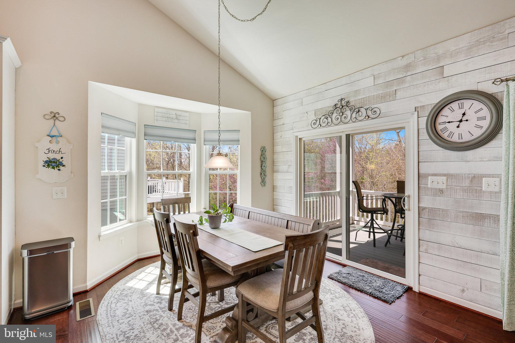 SEVEN HILLS - Residential