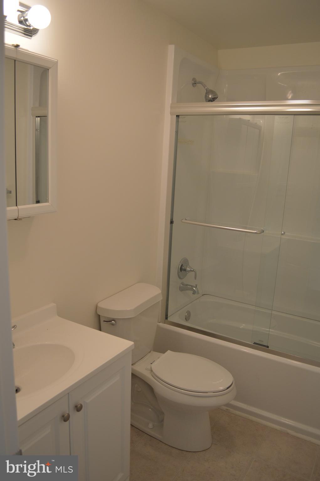 MAGOTHY ESTATES - Residential Lease