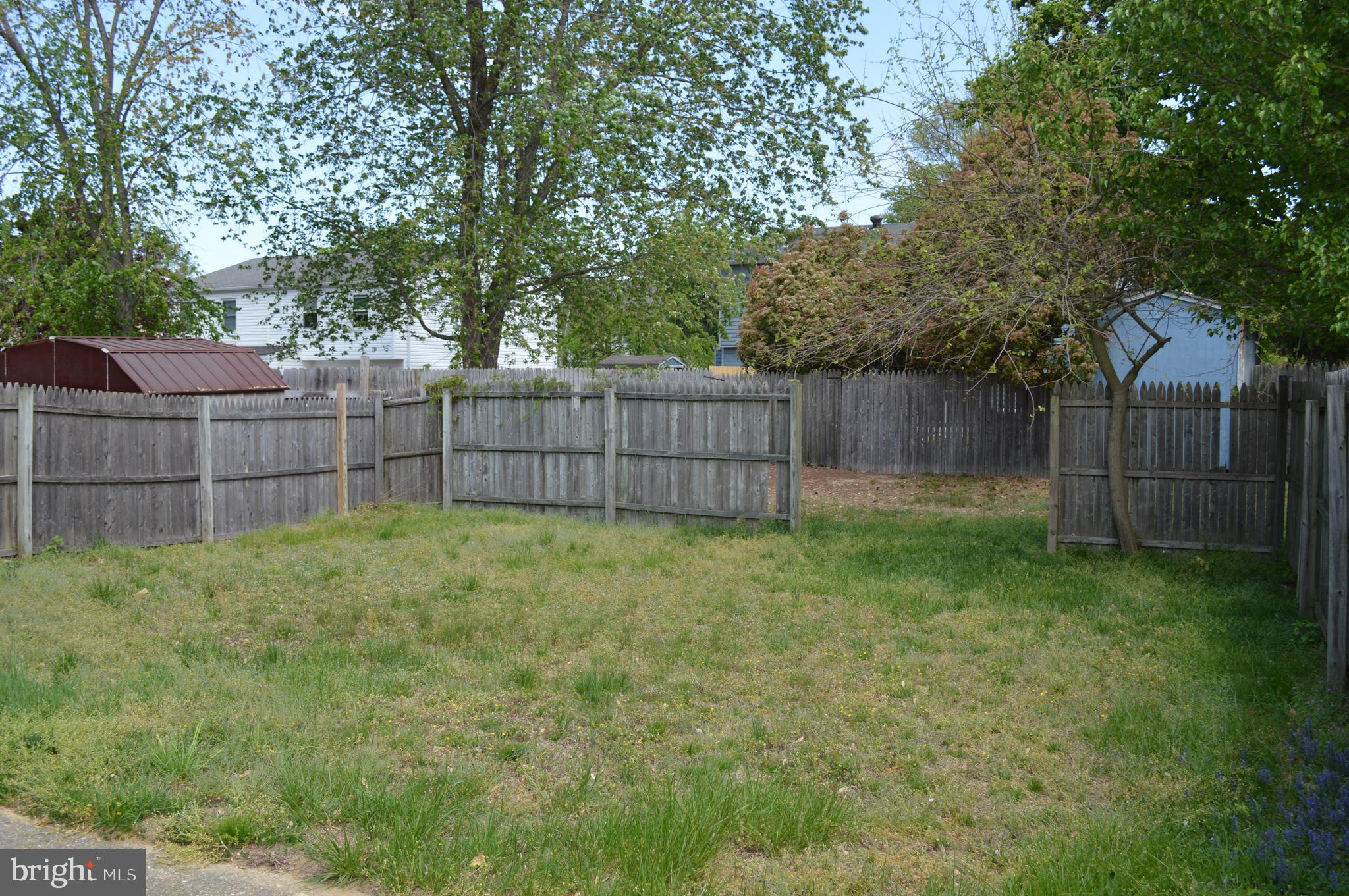 MAGOTHY ESTATES - Residential Lease