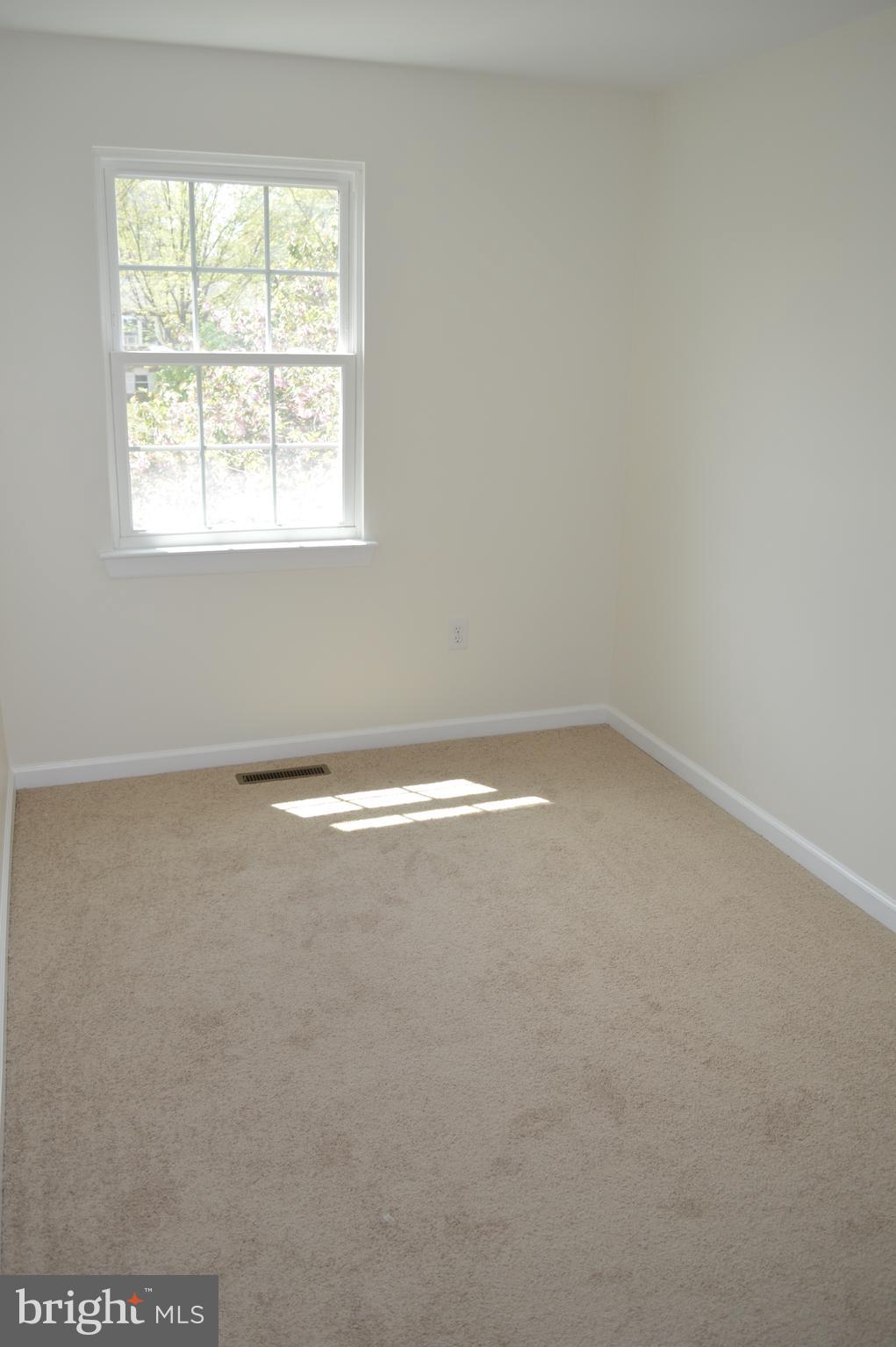 MAGOTHY ESTATES - Residential Lease