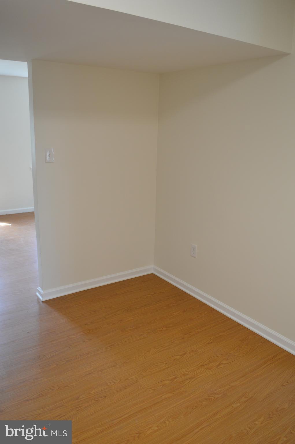 MAGOTHY ESTATES - Residential Lease