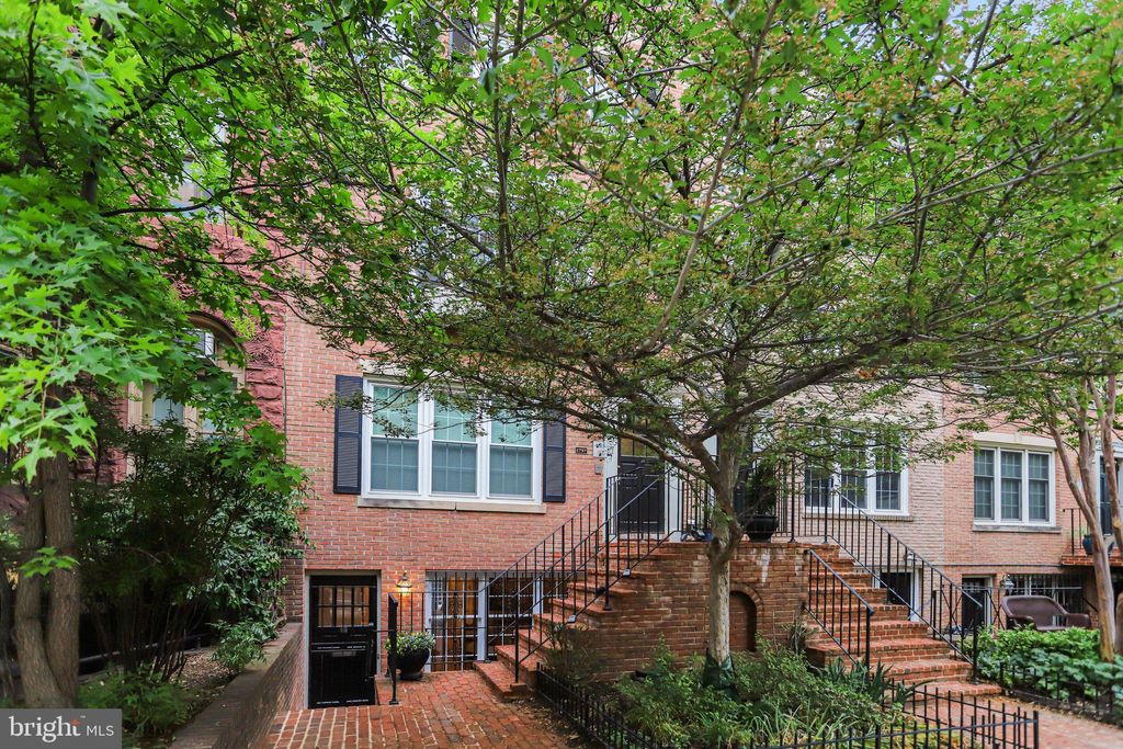Photo of 1757 Q Street NW #25, WASHINGTON, DC 20009 (MLS # DCDC2259342)
