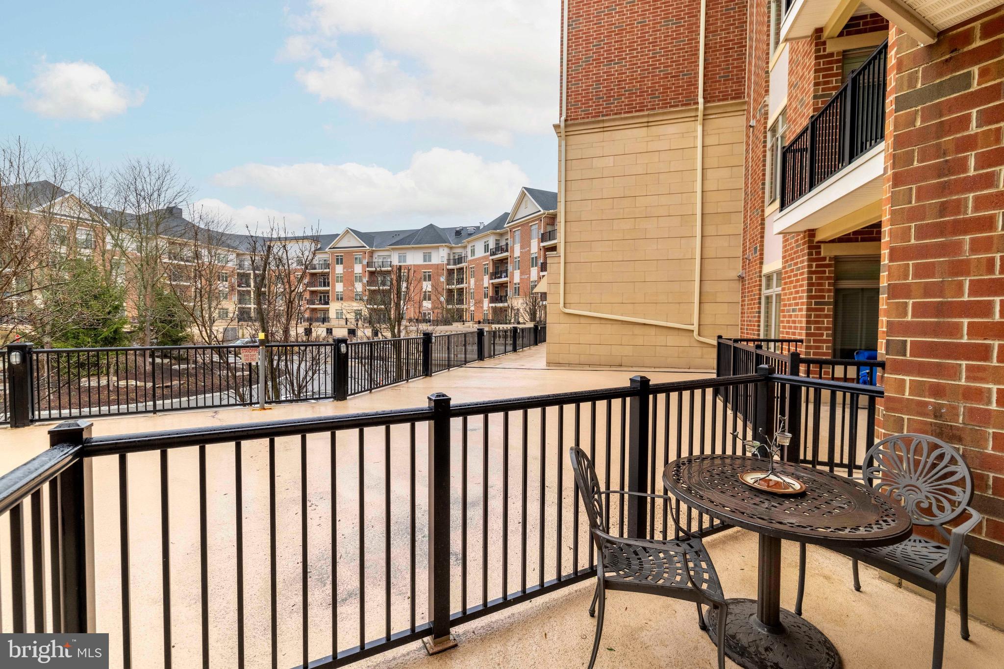 HUNTINGDON PLACE - Residential